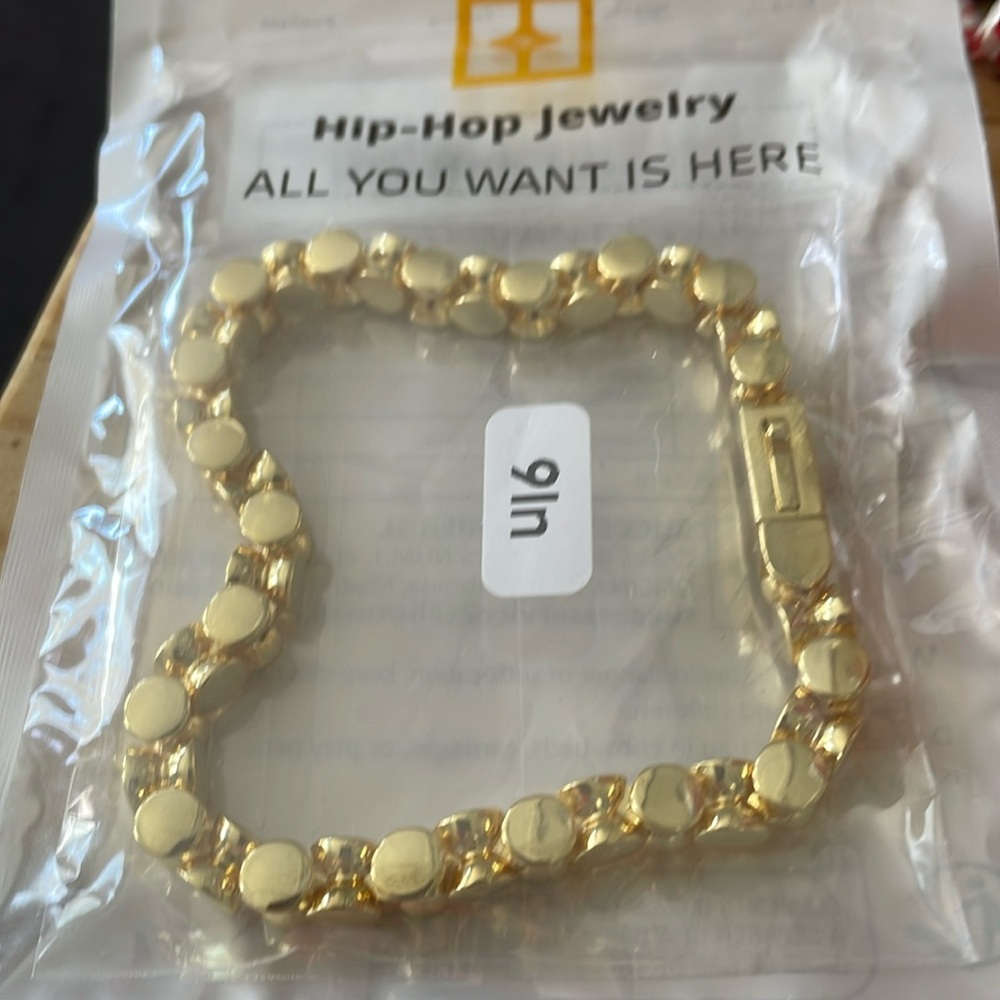 New Mens 9” Bracelet with secure clasp